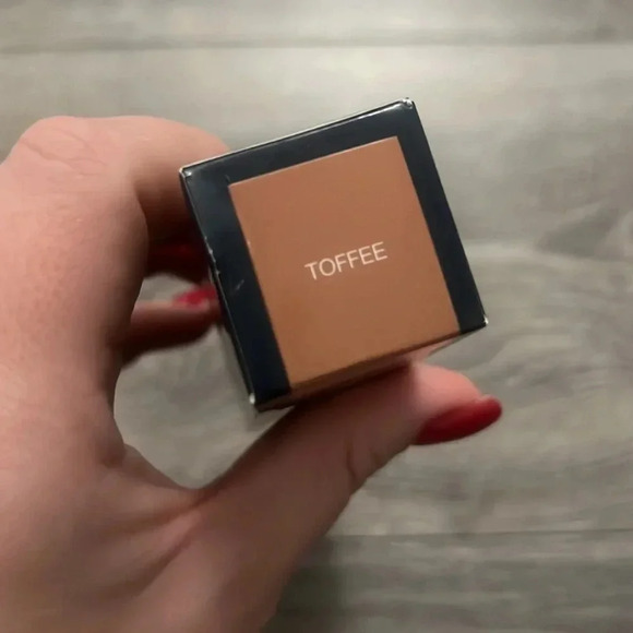 Trestique concealer and corrector crayon - Picture 4 of 6